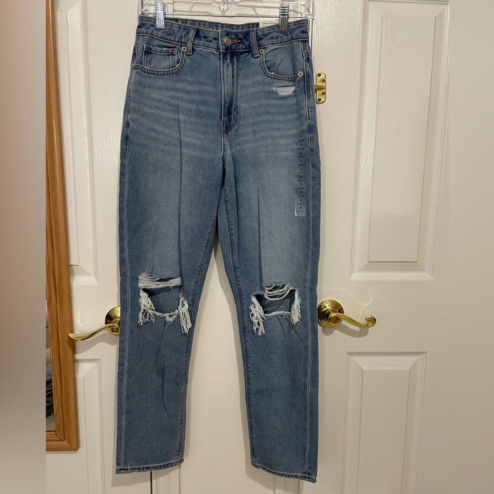 American Eagle Mom Jeans